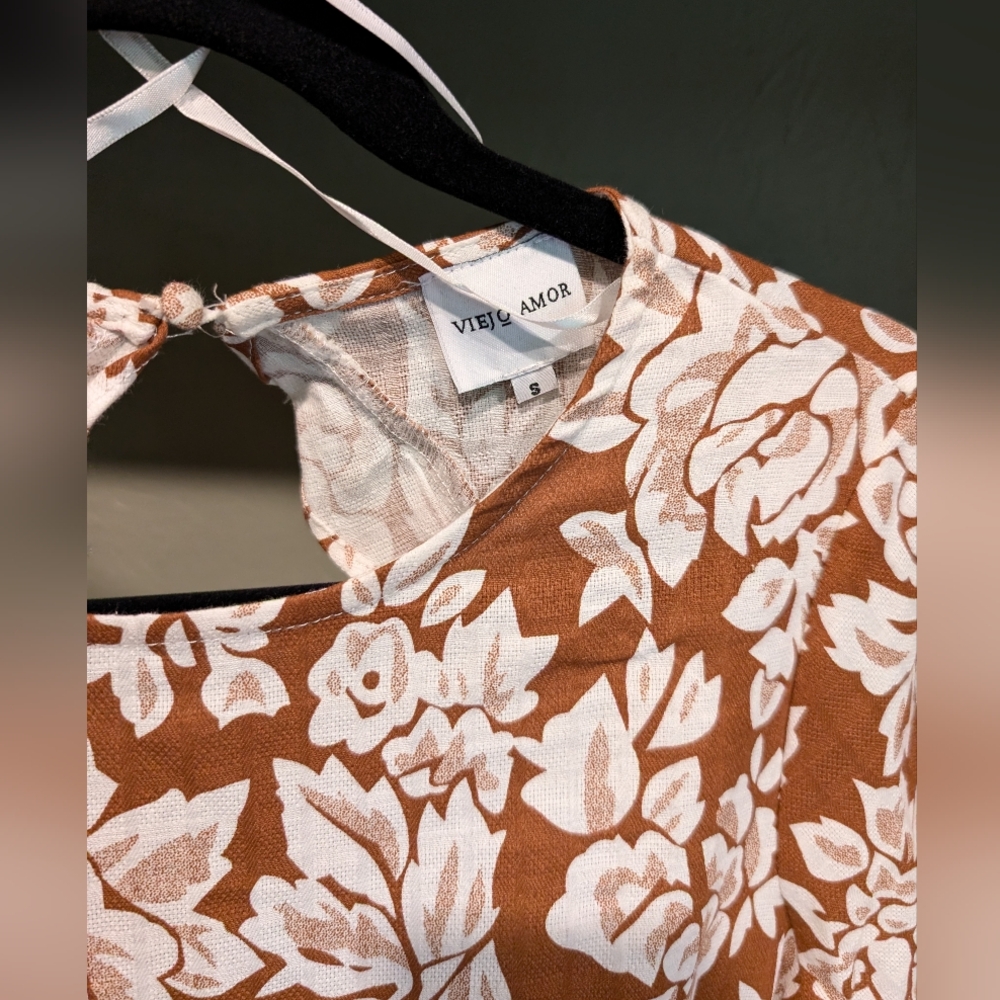 Floral Ruffle Mini Dress - Picture 2 of 3